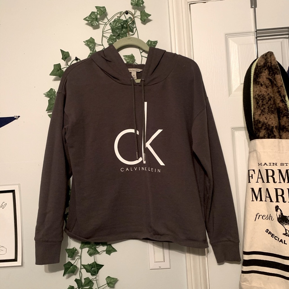 Calvin Klein Cropped Sweater